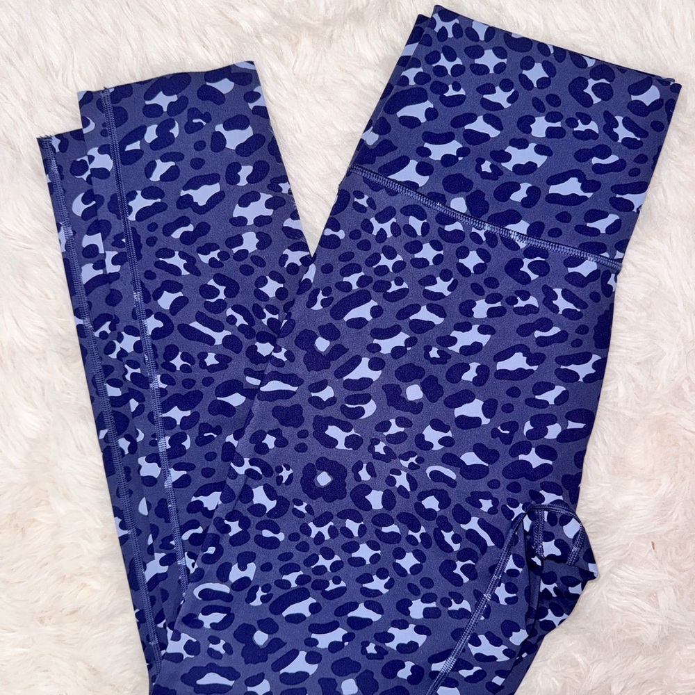 aerie Blue Leopard Print Leggings